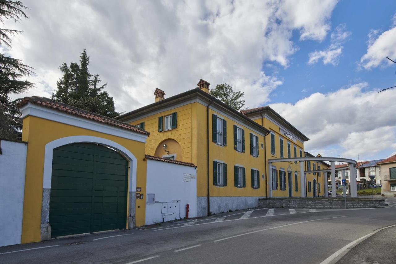 Foresteria La Torretta Fino Mornasco Exterior photo